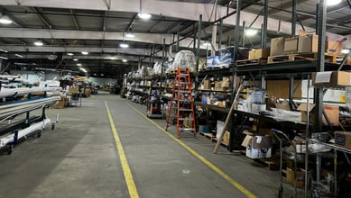 11616 Harry Hines Blvd, Dallas, TX à louer Photo du bâtiment- Image 2 de 3