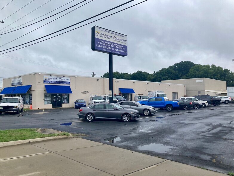 6153-6161 E Independence Assemblage Sale portefeuille de 4 propriétés à vendre sur LoopNet.ca - Photo du bâtiment - Image 2 de 6