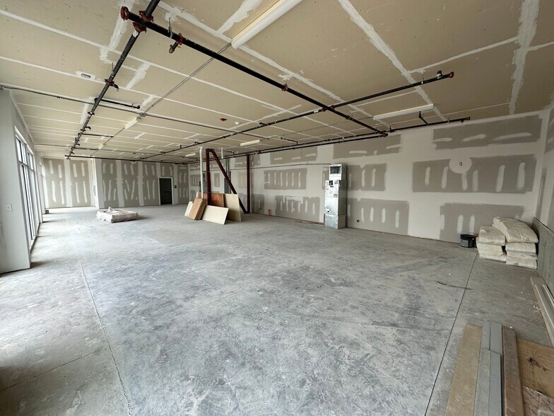 1255 E Chestnut Expy, Springfield, MO à louer - Photo intérieure - Image 2 de 6