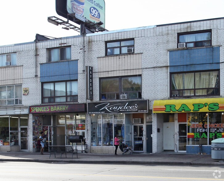 1539-1541 Eglinton Av W, Toronto, ON à vendre - Photo du bâtiment - Image 3 de 11