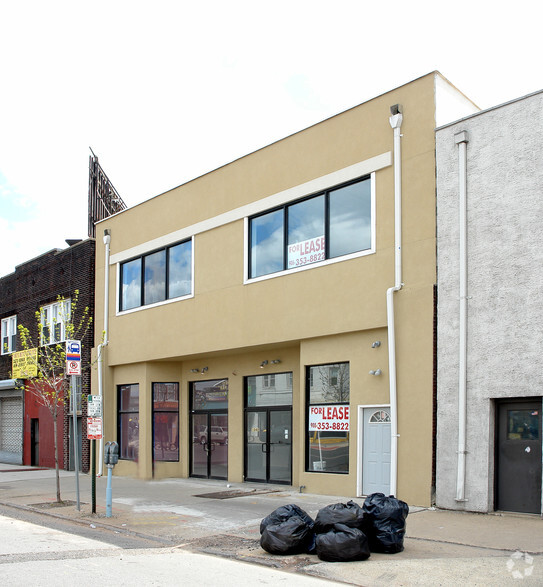 1040-1042 Elizabeth Ave, Elizabeth, NJ for lease - Primary Photo - Image 1 of 4