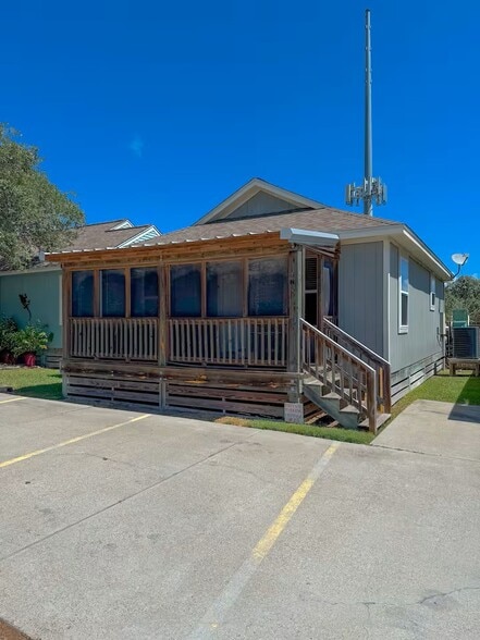5481 Highway 35 N, Rockport, TX for sale - Building Photo - Image 2 of 32