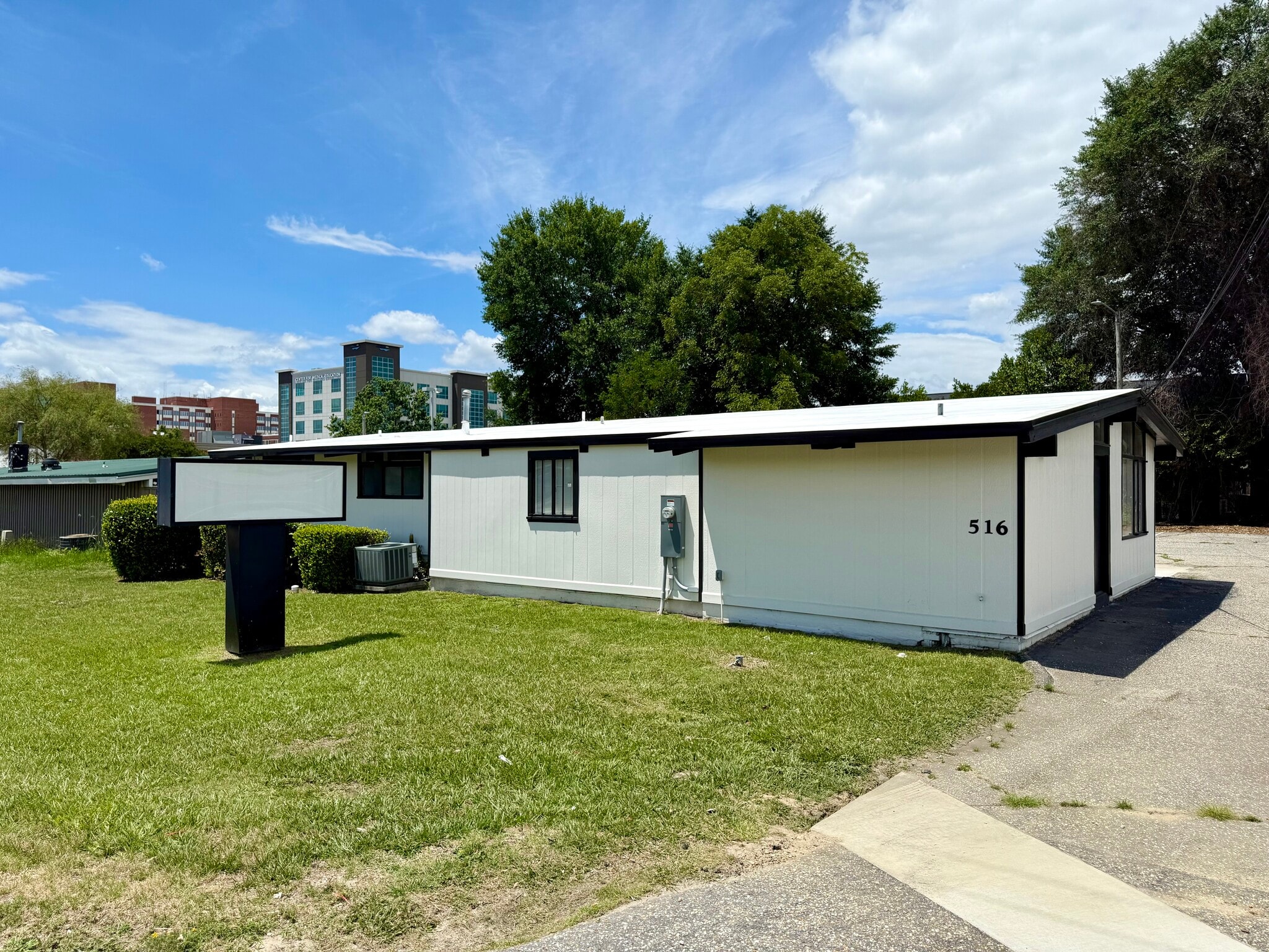 516 Owen Dr, Fayetteville, NC for lease Building Photo- Image 1 of 15