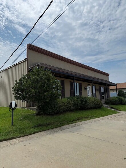 4632 Pontchartrain Dr, Slidell, LA à vendre - Photo du bâtiment - Image 3 de 20