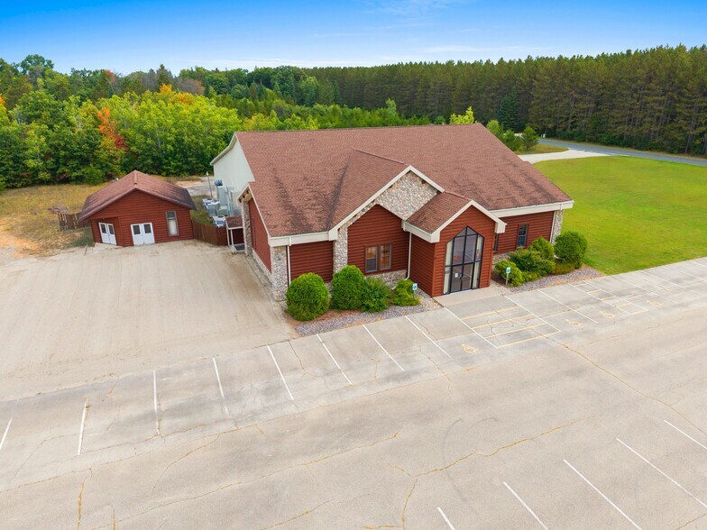 W10508 Kottke Rd, Crivitz, WI for sale - Building Photo - Image 2 of 14