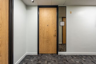 9301 Golf Rd, Des Plaines, IL for lease Interior Photo- Image 1 of 25