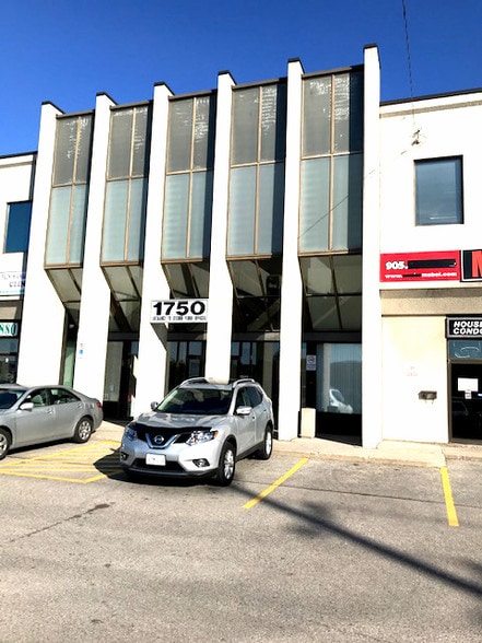 1750 Steeles Ave W, Vaughan, ON à louer - Photo du bâtiment - Image 3 de 14