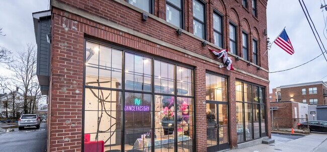 More details for 6011 Madison Rd, Cincinnati, OH - Retail for Sale