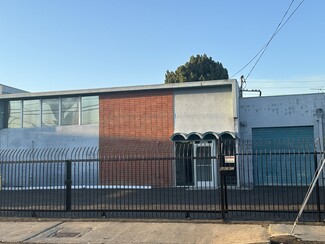 Plus de détails pour 14217 Oxnard St, Van Nuys, CA - Industriel à louer