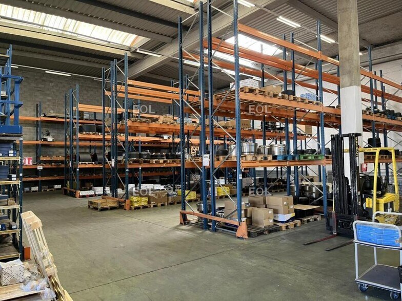 Flex dans Gennevilliers à louer - Photo du bâtiment - Image 2 de 6