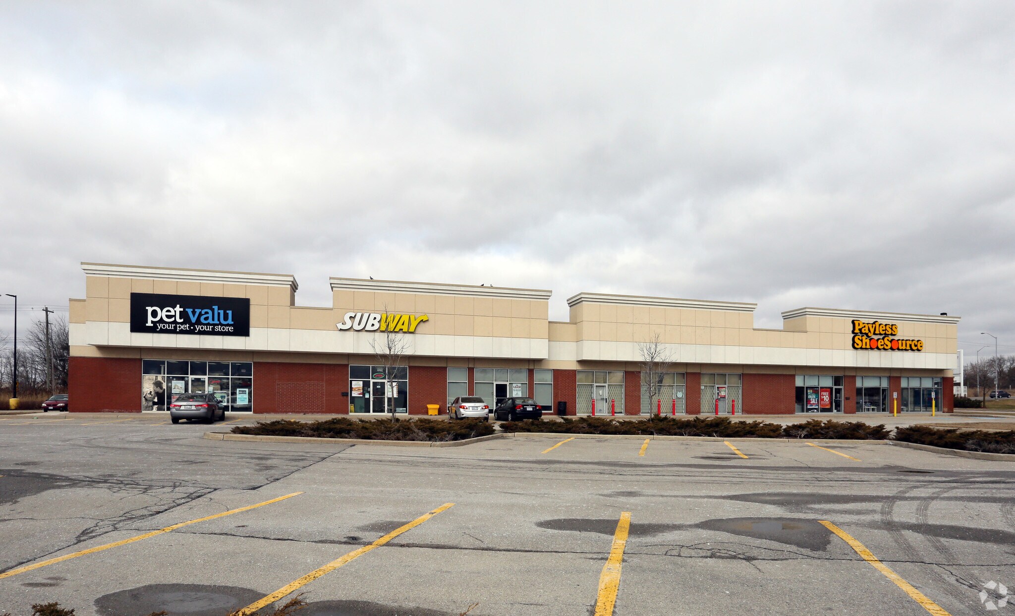 1080 Wilson St W, Hamilton, ON for sale Primary Photo- Image 1 of 1