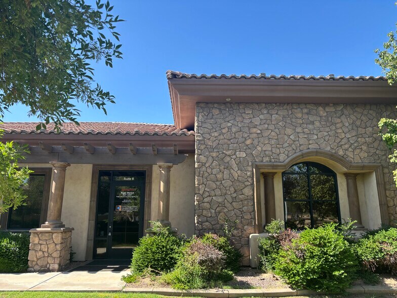 2450 S Arizona Ave, Chandler, AZ à louer - Photo du bâtiment - Image 2 de 30