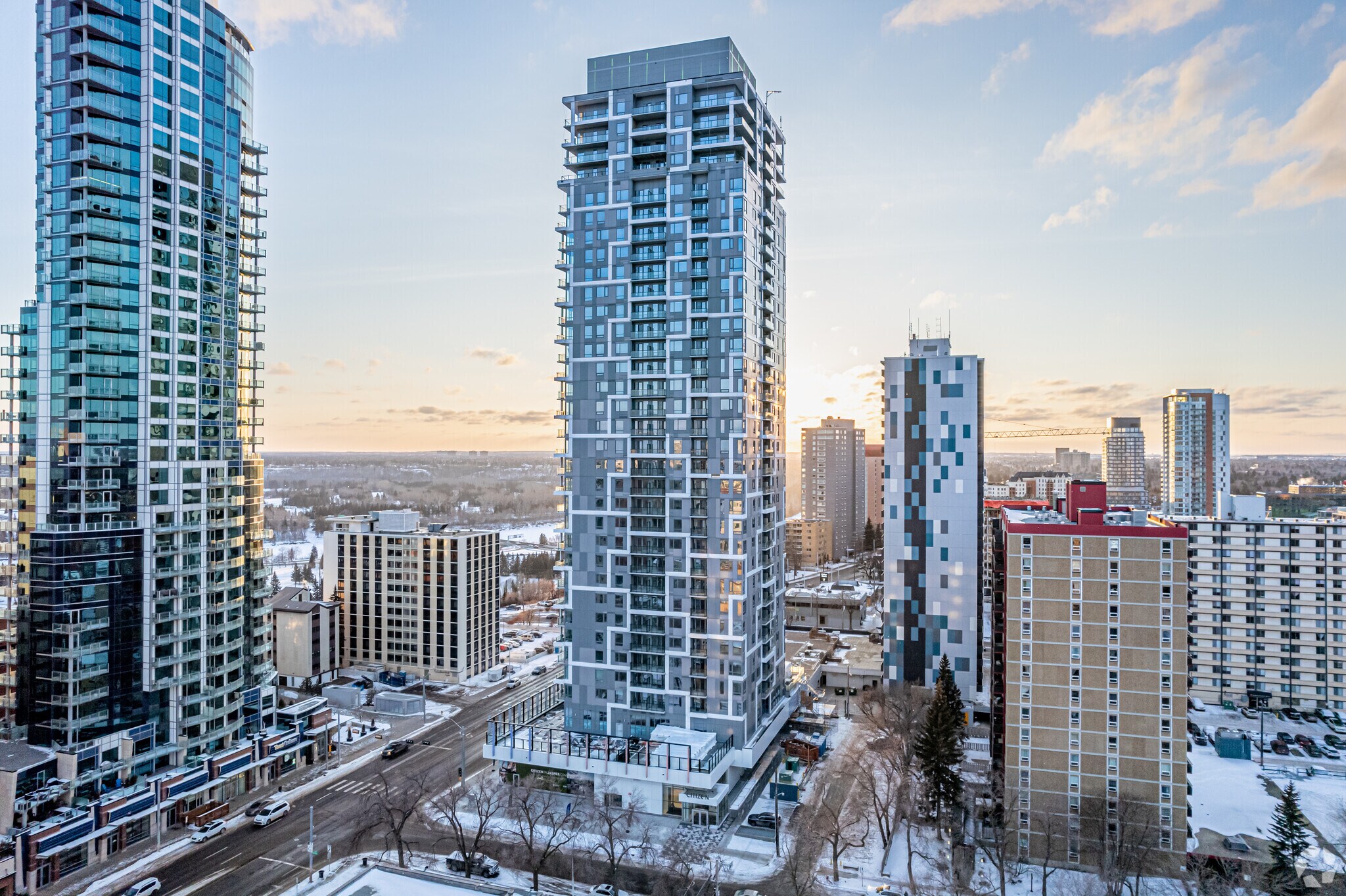 10110 120 St NW, Edmonton, AB à vendre Photo principale- Image 1 de 1