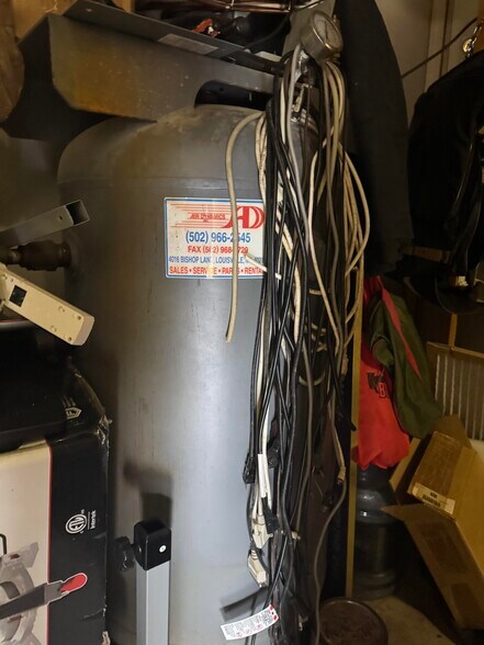 818 Morton Ave, Bardstown, KY à vendre - Photo du bâtiment - Image 2 de 42