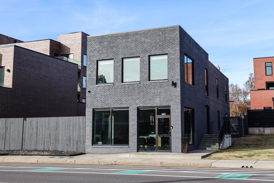 605 NW 4th St, Oklahoma City, OK for sale - Building Photo - Image 1 of 13