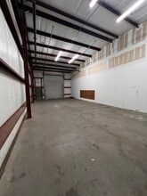 6618-6628 26th Ct E, Sarasota, FL for lease Interior Photo- Image 2 of 3