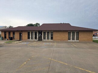 Plus de détails pour 418 S 36th St, Quincy, IL - Commerce de détail à louer