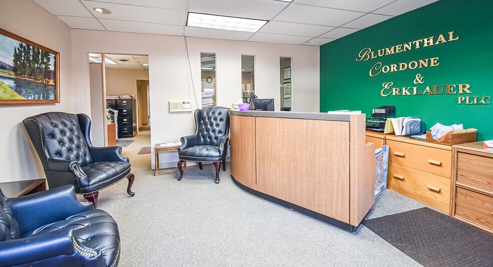 7325 Georgia Ave NW, Washington, DC à vendre - Photo intérieure - Image 3 de 7