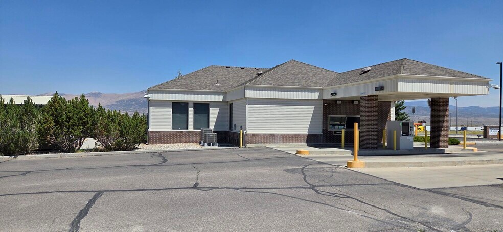 1008 Veterans Blvd, Ely, NV à vendre - Photo du bâtiment - Image 2 de 4