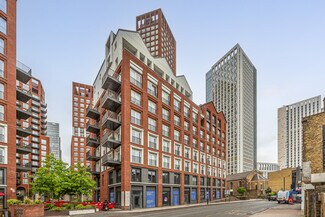 Plus de détails pour 80 S Lambeth Rd, Londres - Commerce de détail à louer