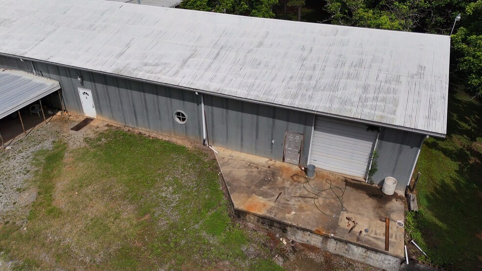 2348 Mariposa Rd, Stanley, NC à vendre - Photo du bâtiment - Image 2 de 8