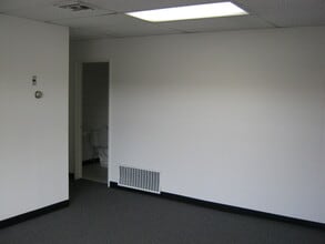 1580 E Edinger Ave, Santa Ana, CA for lease Interior Photo- Image 2 of 6