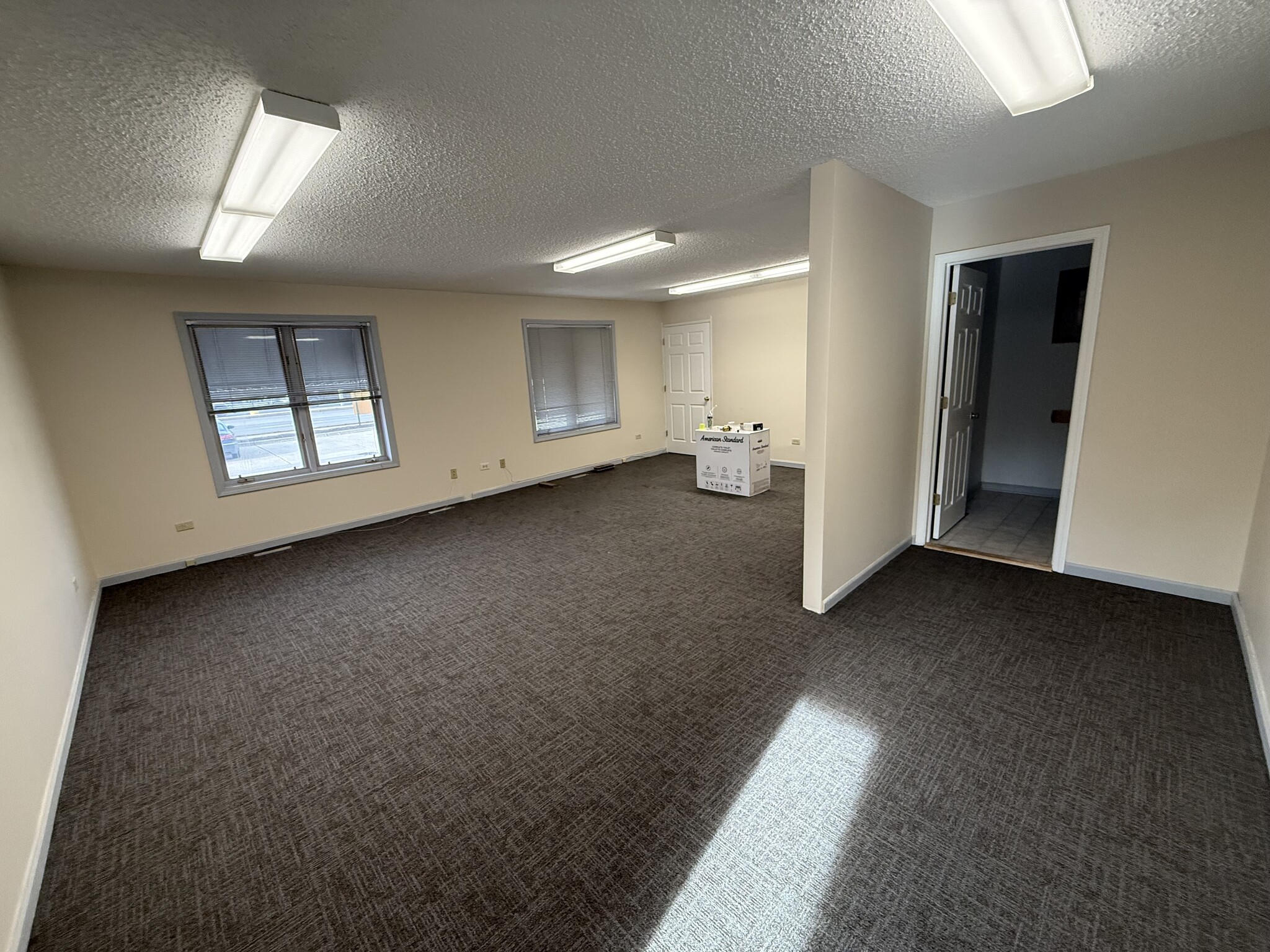 16147 S Lincoln Hwy, Plainfield, IL for lease Interior Photo- Image 1 of 6