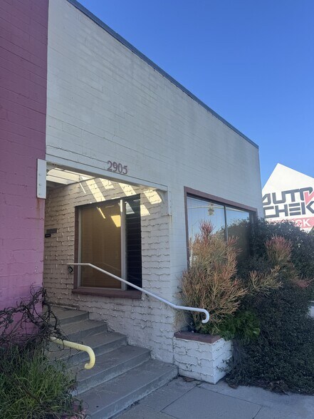 2905 N Sepulveda Blvd, Manhattan Beach, CA à louer - Photo du bâtiment - Image 2 de 12
