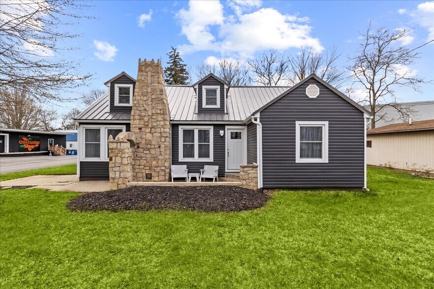 8119 OH-366, Russells Point, OH à vendre - Photo du bâtiment - Image 1 de 12