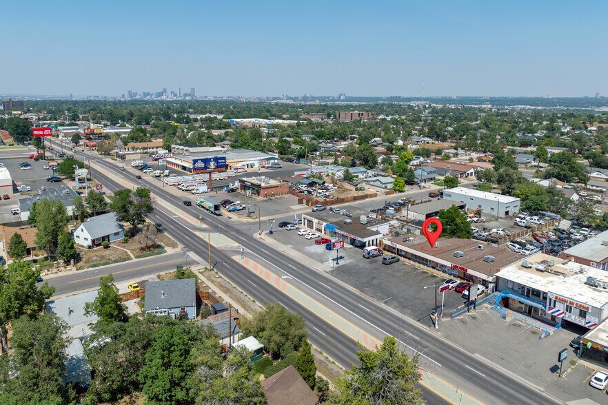 2412 S Federal Blvd, Denver, CO à louer - Photo du bâtiment - Image 3 de 14