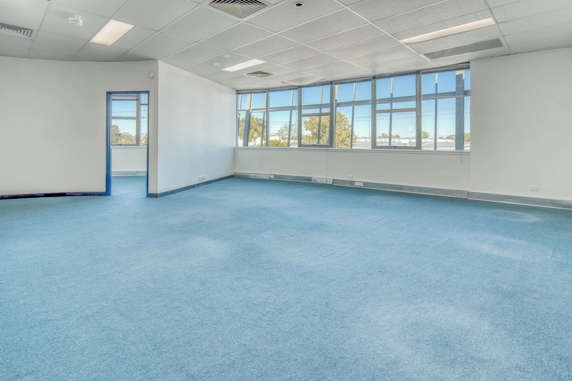 79 Rosedale St, Coopers Plains for lease Interior Photo- Image 1 of 1