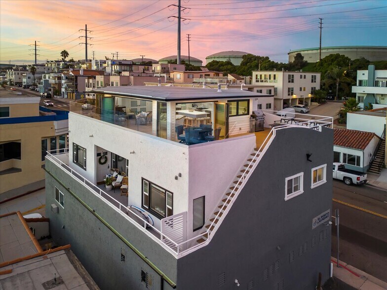 3921 Highland Ave, Manhattan Beach, CA à vendre - Photo du bâtiment - Image 2 de 26