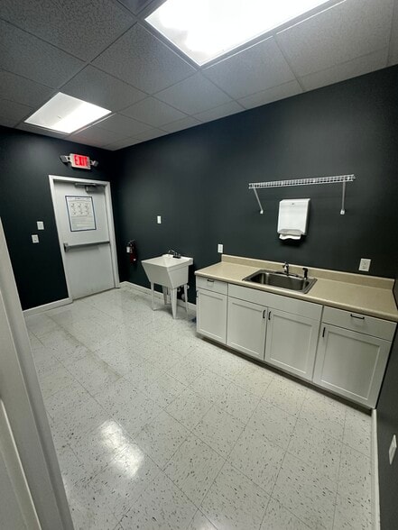 2555 Boiling Springs Rd, Boiling Springs, SC à louer - Photo intérieure - Image 3 de 7