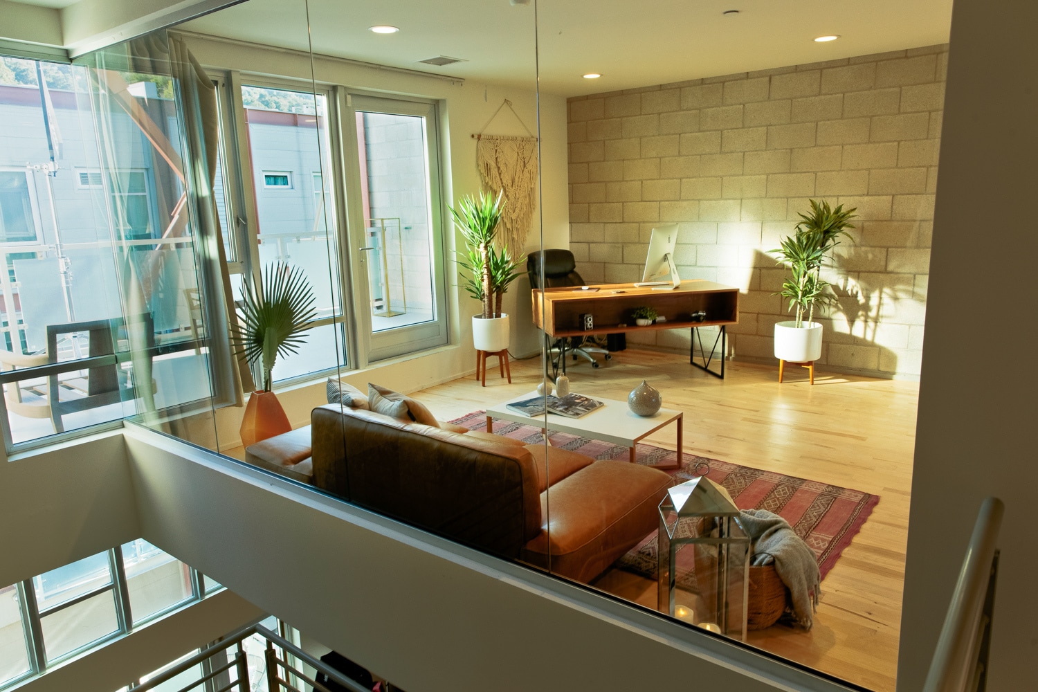 3450 Cahuenga Blvd W, Los Angeles, CA for lease Interior Photo- Image 1 of 20