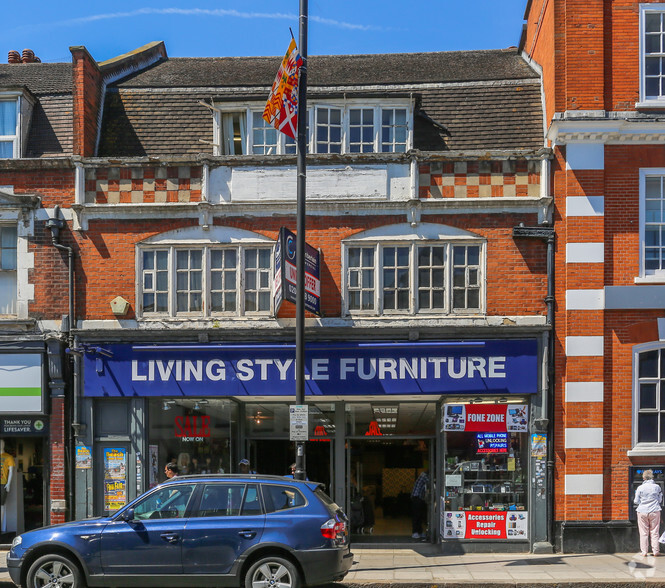 93 High St, Barnet à louer - Photo principale - Image 1 de 3