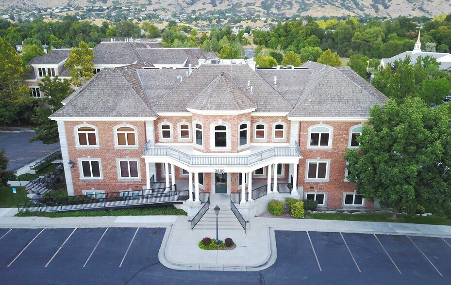 3550 N University Ave, Provo, UT à louer - Photo du bâtiment - Image 2 de 21