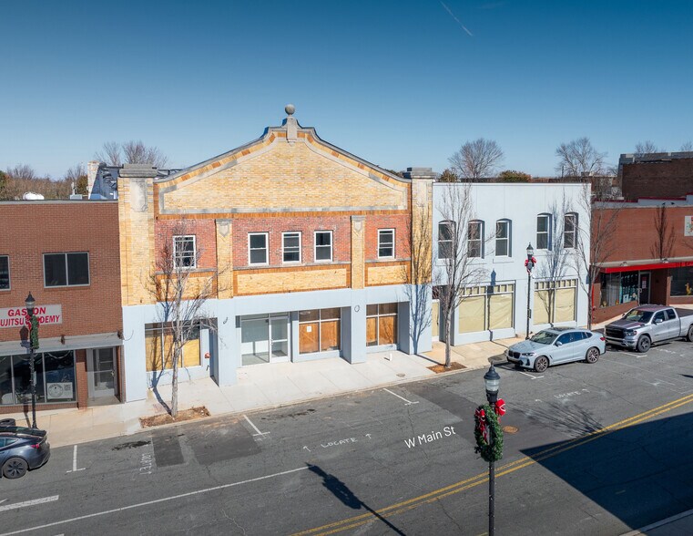 342 W Main Ave, Gastonia, NC à louer - Photo du bâtiment - Image 1 de 8