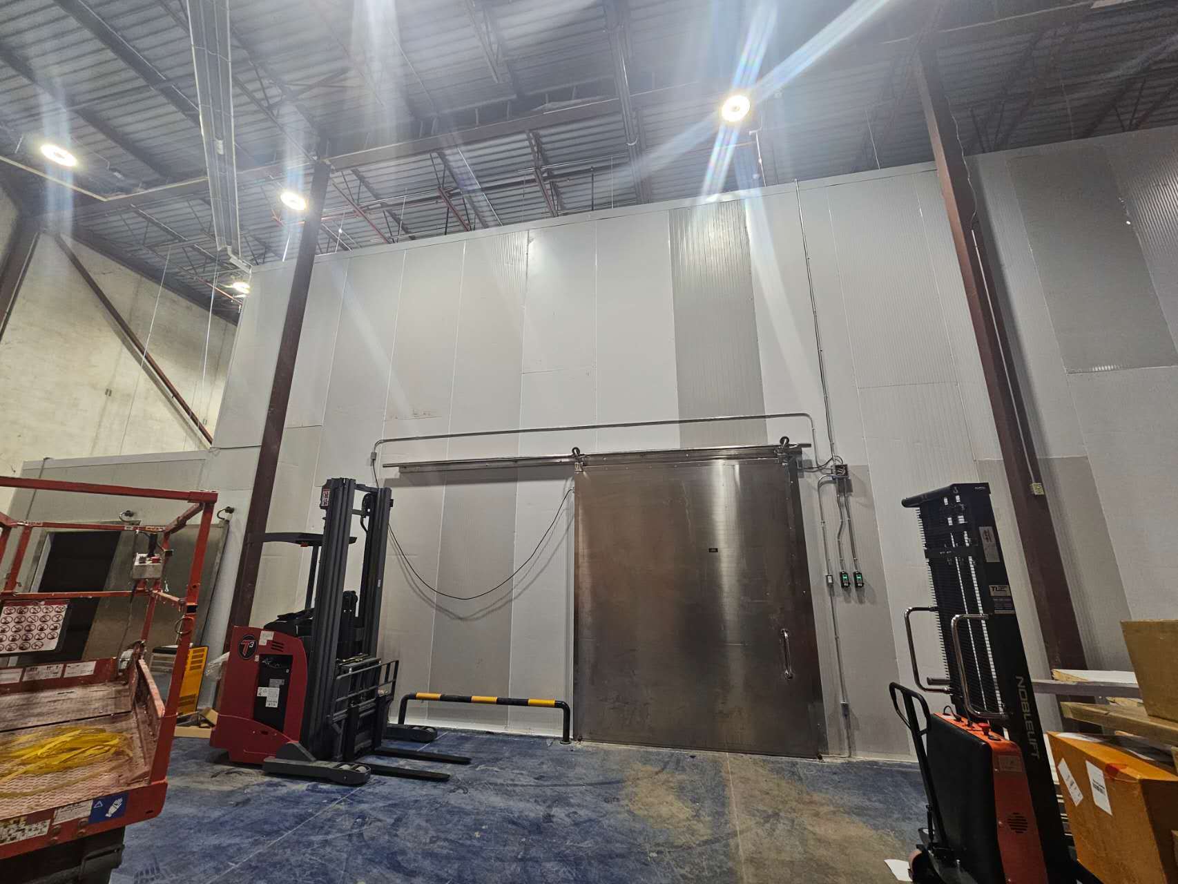 68 Leek Cres, Richmond Hill, ON à louer Photo intérieure- Image 1 de 2