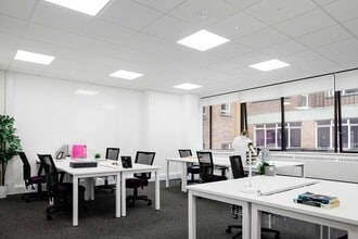 12 Cathedral Rd, Cardiff for lease Interior Photo- Image 2 of 13