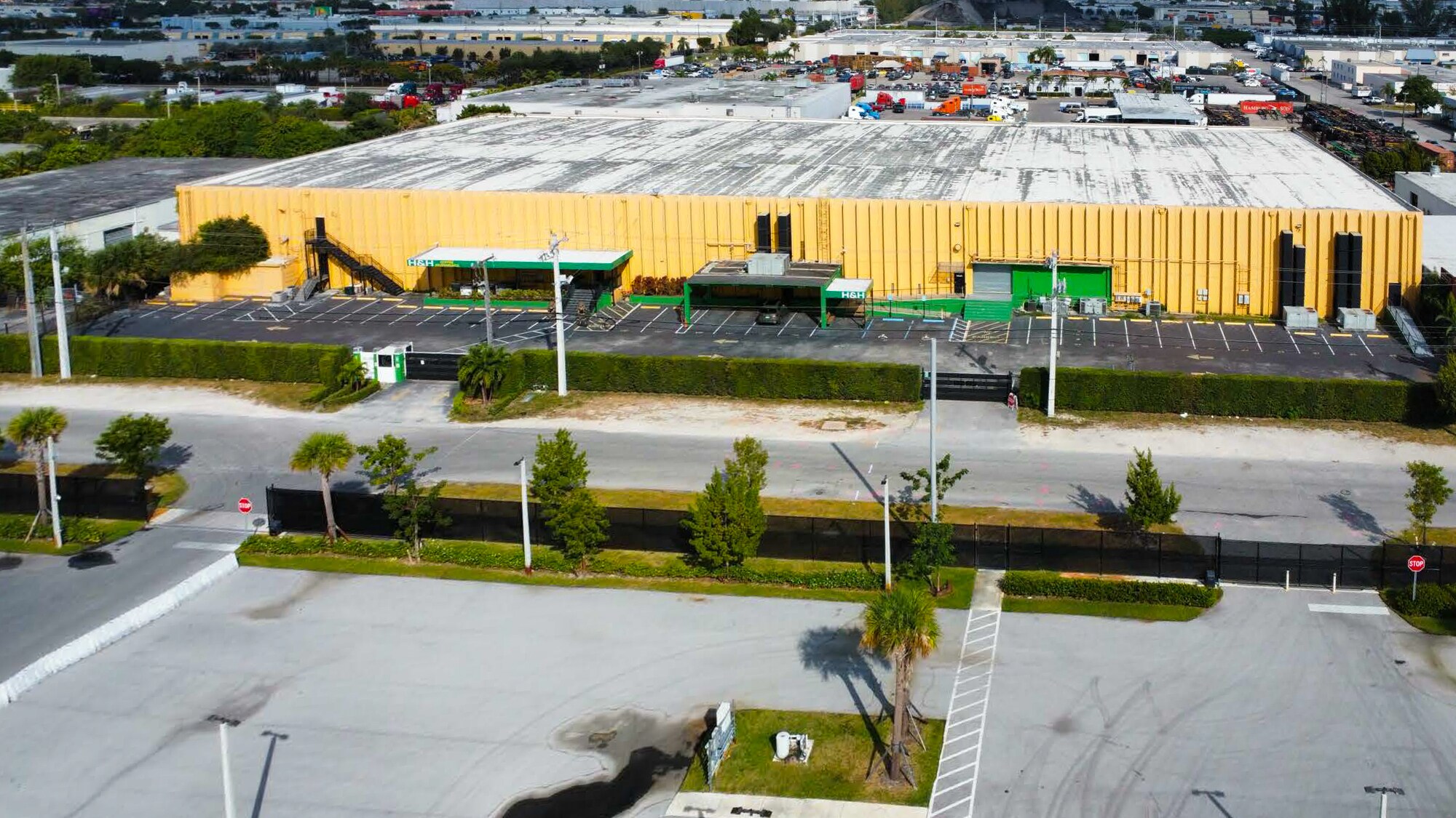 7355 NW 41st St, Miami, FL à vendre Photo principale- Image 1 de 29