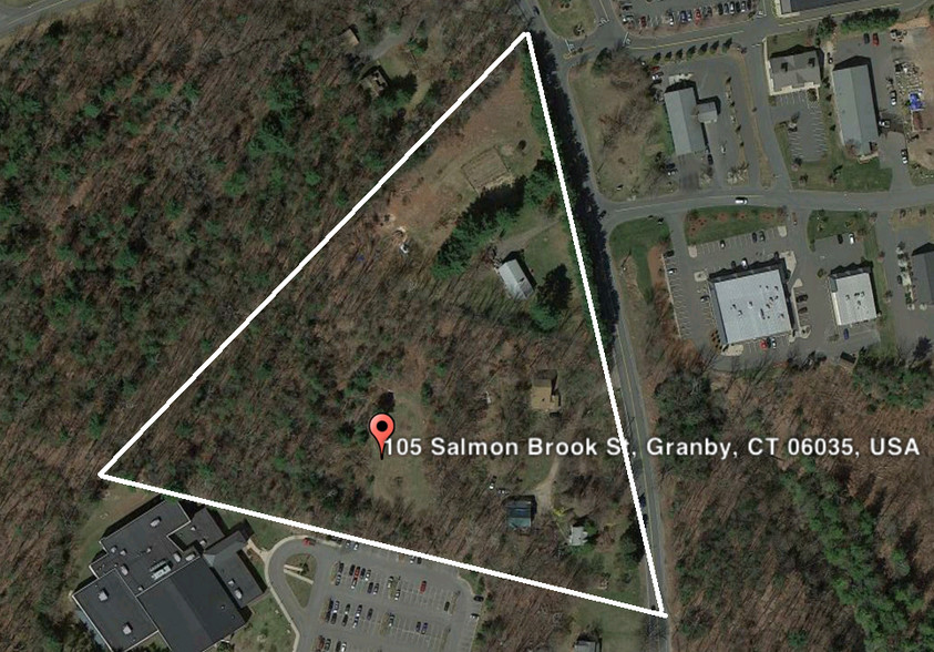 117 Salmon Brook St, Granby, CT à louer - Photo du bâtiment - Image 2 de 2