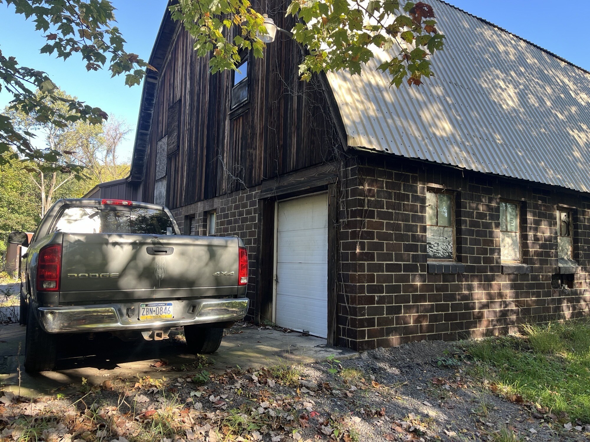 575 Shoemaker Ave, West Wyoming, PA for sale Primary Photo- Image 1 of 5