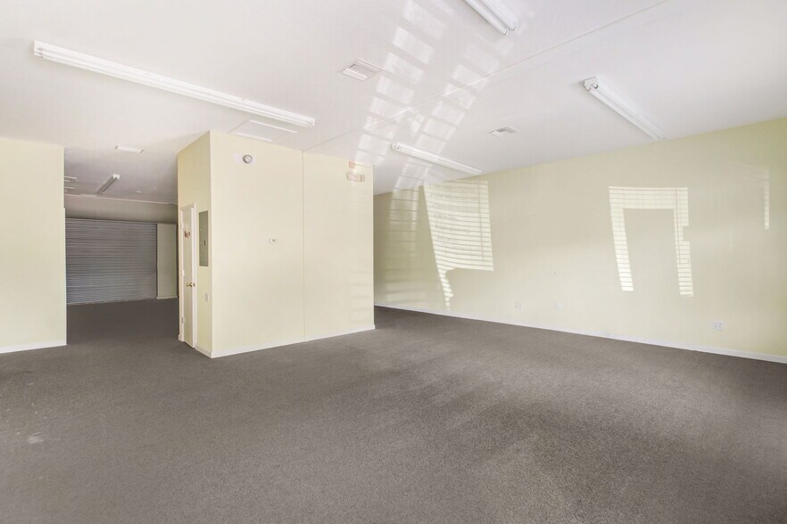 4601 E Moody Blvd, Bunnell, FL à louer - Photo intérieure - Image 3 de 17