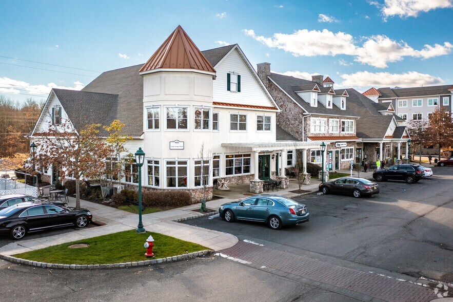 403 King George Rd, Basking Ridge, NJ à louer - Photo du bâtiment - Image 1 de 5