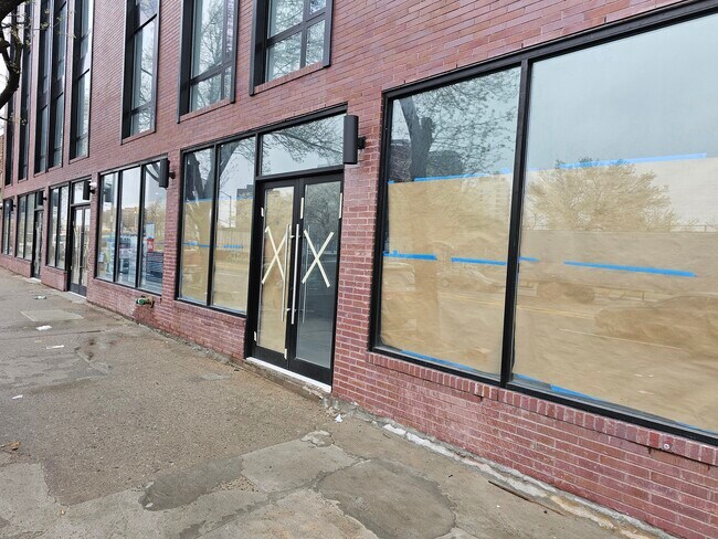 Plus de détails pour 14618 Liberty Ave, Jamaica, NY - Commerce de détail à louer