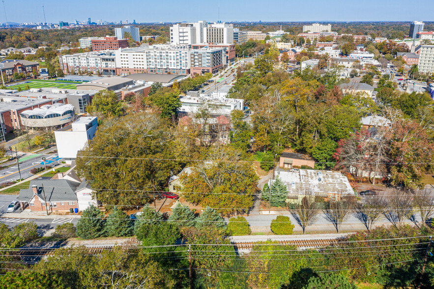 102 Church St, Decatur, GA à vendre - Photo du bâtiment - Image 1 de 1