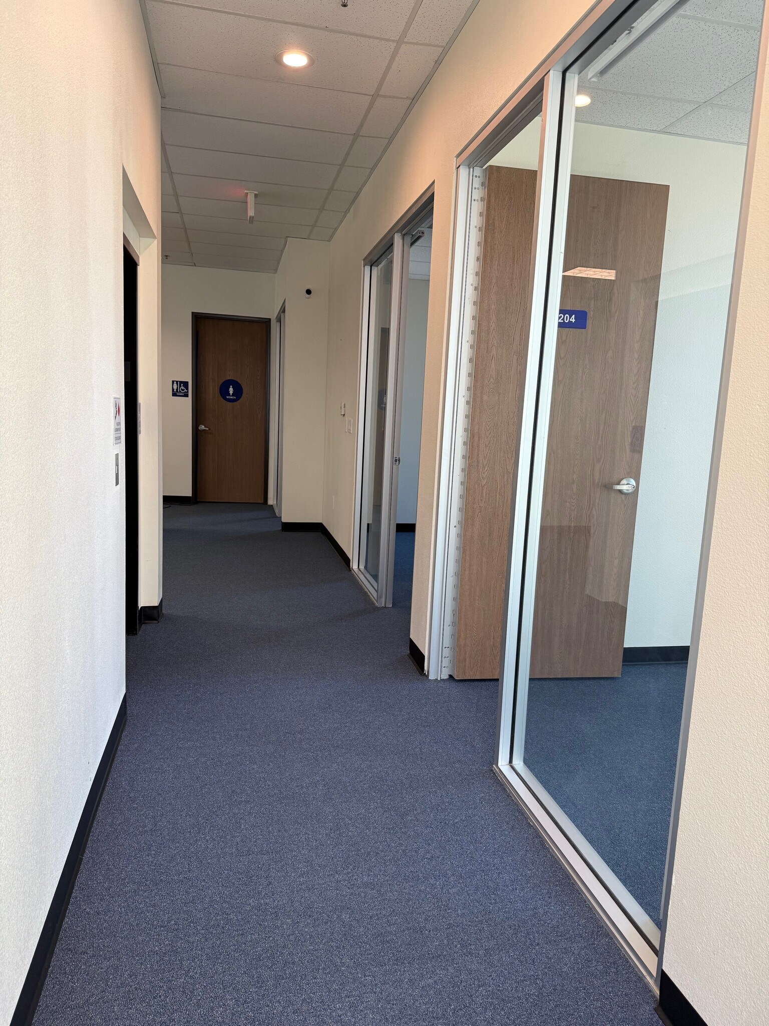 4234 Green River Rd, Corona, CA for lease Interior Photo- Image 1 of 10