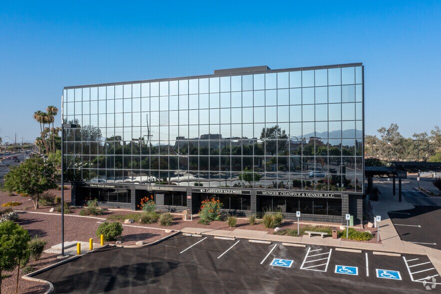 333 N Wilmot Rd, Tucson, AZ à louer - Photo du bâtiment - Image 3 de 5