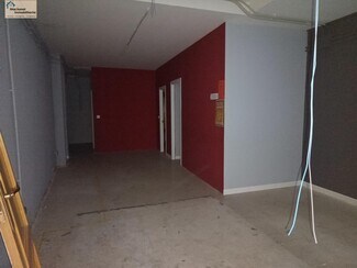 Plus de détails pour Multi-résidentiel à vendre