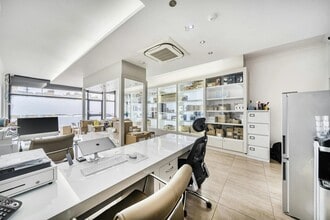 70-72 Pinner Green, Pinner for lease Interior Photo- Image 2 of 9